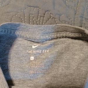 Nike t shirt